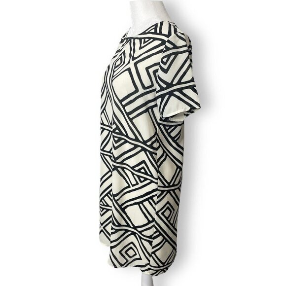 Everly Size M Shift Dress Short Sleeve Cream Black Art Deco Pattern Knee Length - Picture 4 of 9